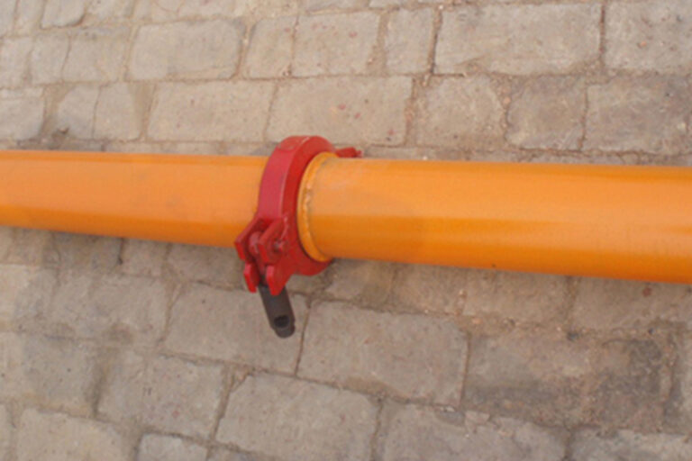 Connected concrete pump pipe